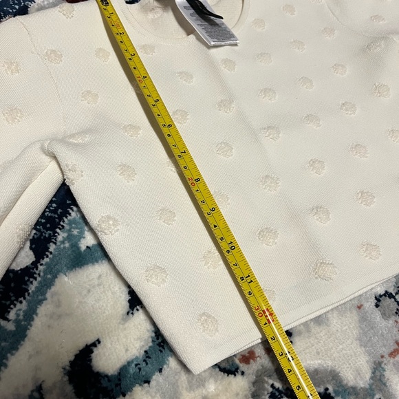 Gorgeous BCBG MaxAzria Off-white cotton blend skirt and top set - size x-small - Picture 4 of 10